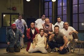 Rebellion dans un hôpital psychiatrique à lʹinstigation dʹun malade qui se révolte contre bon visionnage du film vol au dessus d'un nid de coucou streaming. Vol Au Dessus D Un Nid De Coucou La Maudite Machine Jeu Revue De Theatre