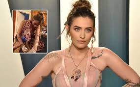 Dax shepard made a guest appearance on the the ellen degeneres show and revealed the decision to get a tattoo over a wedding ring when he married kristen bell. Paris Jackson Gets Foot Tattoos On Her Own Amid Self Quarantine Watch