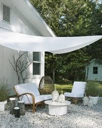 Kleine Terrasse Ohne Dach Und Ohne Abdeckung Das Ist Perfektion Terassenideen Hintergarten Aussenwohnbereiche