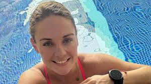 Triatleta brasileira que morreu nos EUA já havia relatado dificuldade com a natação