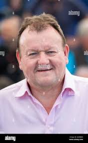 Dave Llewellyn's Instagram, Twitter & Facebook