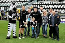Jun 11, 2021 · selon nos informations, le préparateur physique philippe simonin ne prolongera pas sa mission au sporting. Votez Pour Le Zebre D Or 2019 Rcsc Sporting De Charleroi