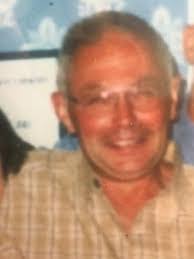 Donna Spooner's Instagram, Twitter & Facebook