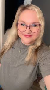 I need 33 followers pls so I will sleep too🤣🤣