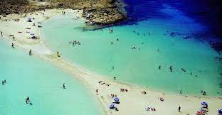 Zypern gehört geographisch zu asien, wird politisch und kulturell jedoch meist zu europa gezählt. Europas Schonster Strand Liegt Auf Zypern For That Moment Best Beaches In Europe Nissi Beach Best Honeymoon Destinations