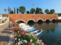 Great savings on hotels in peschiera del garda, italy online. Peschiera Del Garda Discover Lake Garda