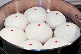 Generally, anything with red bean or tau sar is not so popular in my family. Tau Sar Bao And Matcha Anpan Roti N Rice