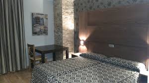 Reserva tu habitación en casa lorenzo al mejor precio con toda la garantía y confianza de viajes el casa lorenzo. Hotel Ideal Villarrobledo Trivago Ae