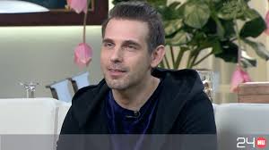 Rácz jenő séf, akit az rtl klub konyhafőnök című műsorából ismerhetnek az emberek, hosszú szingliség után újra szerelmes. Racz Gergo Parja