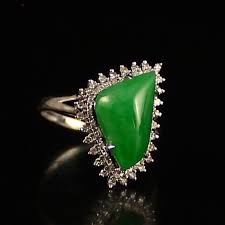 Jadeite Value Price And Jewelry Information