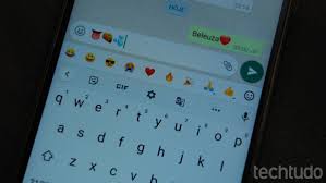 15 emojis usados para sugerir sexo e paquerar no Dia dos Solteiros