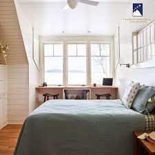 Kamar tanpa jendela biasanya terkesan lembap dan suram. Cara Merancang Jendela Kamar Tidur Yang Bagus