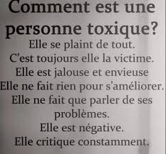 C Est La Definition D Un De Mes Anciens Amis Citations Psychologie Citation Trahison Deception Proverbes Et Citations