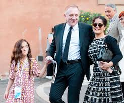 Pinault, who is 58, has four children, including daughter valentina with hayek. Salma Hayek Husband Daughter Net Worth Feet And Body Measurements Wikiace