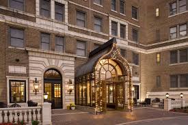 Raphael Hotel Legendary Boutique Hotel Part Of The Historic Hotels Of America Spectacular Service Euro Raphael Hotel Historic Hotels Kansas City Missouri