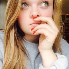 Lindsey Stagg (@dorsalfinly1)