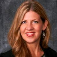 Sara Henning's Instagram, Twitter & Facebook