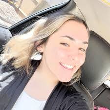 Shawna Dailey's Instagram, Twitter & Facebook