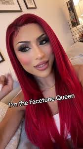 Elena Burdick's Instagram, Twitter & Facebook