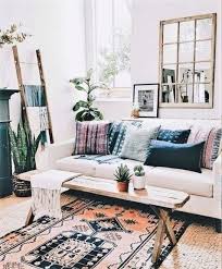 El estilo boho en decoración se origina como una evolución del estilo bohemio y hippie, donde actualmente predominan los los textiles son uno de los platos fuertes que tiene el estilo boho. Decoracion Al Estilo Boho Chic 20 Fotos Con Ideas Espaciohogar Com