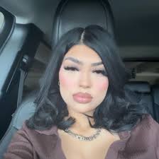 Hairstylist for extension blending needed