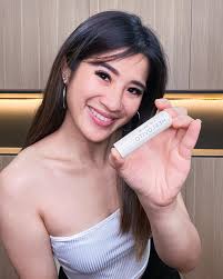 Dr Karynn Chee (@karynncheee) • Instagram photos and videos