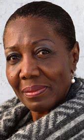 Etta Cameron er død