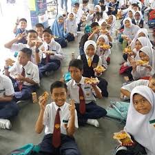 Majlis graduasi belom buat lagi sbnarnya.hehe tp advance ckit.amik gambar dulu baru. Khamis 27 September 2018 Pibg Sk Subang Bestari 2 Facebook