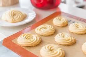 Posted at 11:31h in camilan, resep by admin cosmos. Resep Membuat Butter Cookies Yang Renyah Dan Lumer Di Mulut