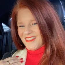 Allie Ware's Instagram, Twitter & Facebook