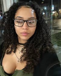 My hair getting longgggg😆