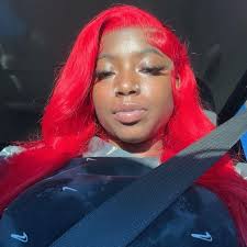 Happy National Sisters Day! Got an amazing sister? Shout them out! 💓👭