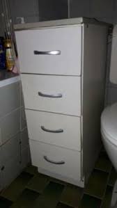 Landhaus badezimmer kommode weiss unterschrank bad real de. Badezimmer Kommode In Berlin Friedenau Ebay Kleinanzeigen