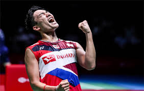 The car collided with a lorry en route to the airport and the driver succumbed to his injuries. Kento Momota Starts All England With A Bang Goh V Shem Tan Wee Kiong Enter Second Round Badmintonplanet Com