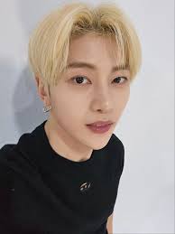 Un omaggio a Matthew biondo : r/zerobaseone