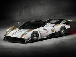 MIMO Hypercar e One-Off Parade aperta dalla Pagani Huayra R Evo Roadster -  MotoriNoLimits | Auto, F1, motori, turismo, stili di vita