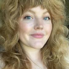 WATCH : Fans get married at Taylor Swift concert