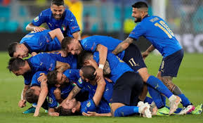 Чемпионат италии по футболу на куличках : Locatelli Brace Sends Dominant Italy Into Euro 2020 Knockouts Reuters