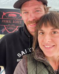 Searching for goats that weigh over 100 pounds!!! And young meat duck ..