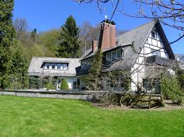 Das günstigste angebot beginnt bei € 180.659. Haus Zum Verkauf 61462 Konigstein Mapio Net