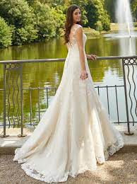 Godet brautkleid hochzeitskleid drapiert schulterfrei. Brautkleider Schnittformen A Linie Empire Fishtail