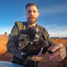 Your puppy should be fed well in advance of any travel. Man Finds Two Puppies Abandoned In The Middle Of The Desert Takes Them On Epic 30 000 Mile Trip Bored Panda