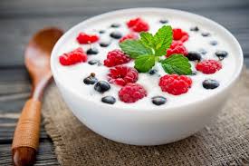 Hasil gambar untuk manfaat yoghurt gambar