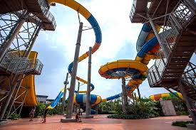 The park is actually comprised of a water theme park, the legoland and nice hotels. Harga Tiket Austin Heights Adventure Park 2021 Info Lain