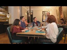 Conceived as the perfect mix between a summer palazzo on the banks of lake garda and the bachelor pad of an 80's cool kid, bel mondo is 900m2 of pure bliss. La Cuenta Por Favor 03 El Mejor Restaurante Internacional De Madrid Youtube