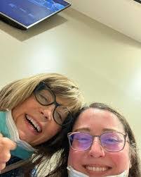 Lindsey Tew's Instagram, Twitter & Facebook