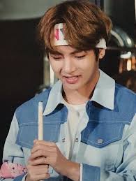 pin by azra on tae v gorgeous beautiful bts kim taehyung taehyung bts bangtan boy