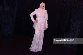 We did not find results for: Siti Nurhaliza Buka Tiga Lagi Butik Creacion
