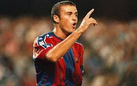 Born 8 may 1970), known as luis enrique, is a spanish professional football manager and former player. Zwanzig Jahre Luis Enrique In Barcelona Hangen Von Futbol