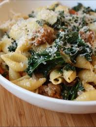 Pasta With Kale And Turkey Sausage Recipe The Beachbody Blog Recipe Recipes Pasta Dishes Beachbody Recipes